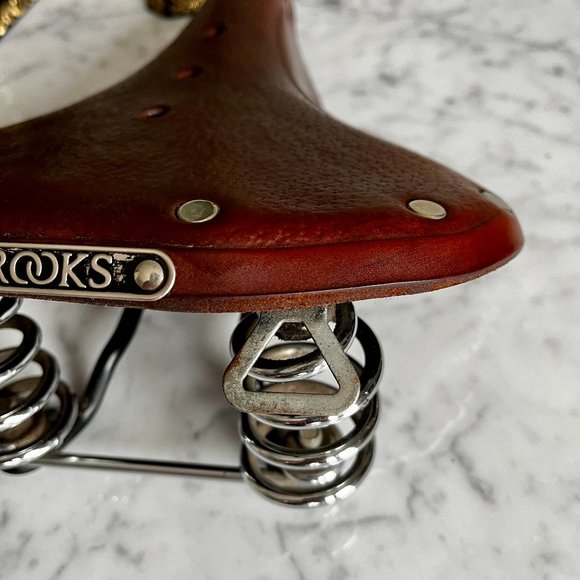 Brooks B67s Saddle in Honey Leather - Picture 6 of 11